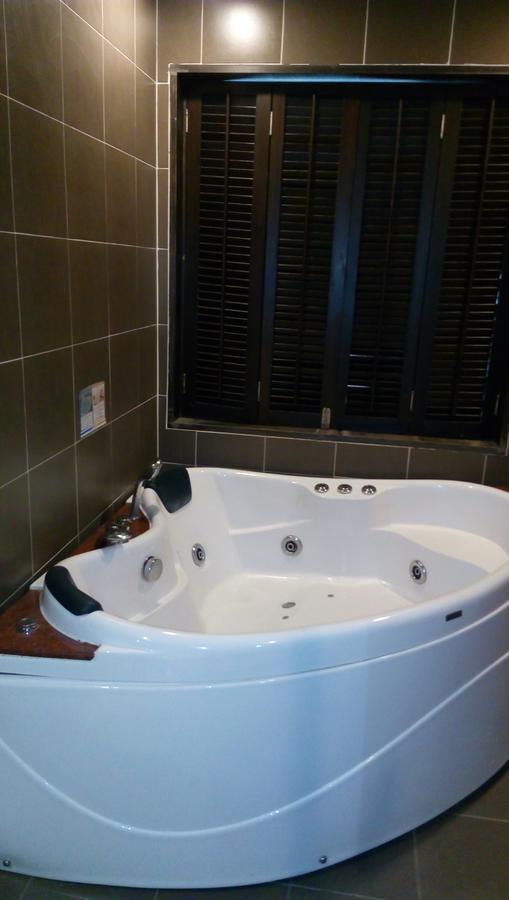Zamlan Gold Coast Morib Intl Resort - Studio Экстерьер фото